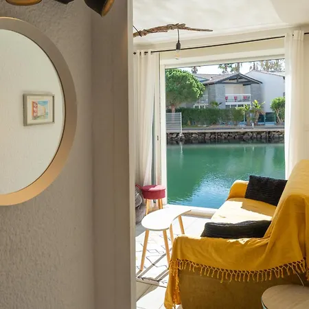 Appartement Sejournez Les Pieds Dans L Eau Classé 2 étoiles