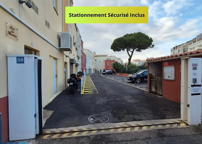 Appartamento Idéal Couple&Famille, Pied dans l'eau - Vue Mer - Quartier Calme - Wi- Fi Haut Débit - Parking Gratuit - Climatisation - Netflix - Animeaux Acceptés - Prés du Port - Cap d'Agde *