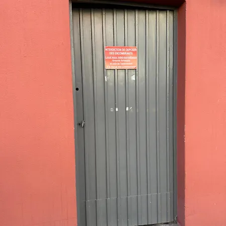 Ideal Couple & Famille,Vue Mer - Quartier Calme Parking Gratuit - Climatisation - Animaux Acceptes *