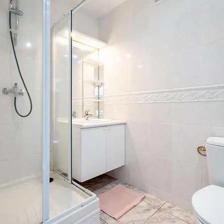 Ideal Couple & Famille,Vue Mer - Quartier Calme Parking Gratuit - Climatisation - Animaux Acceptes 阿格德