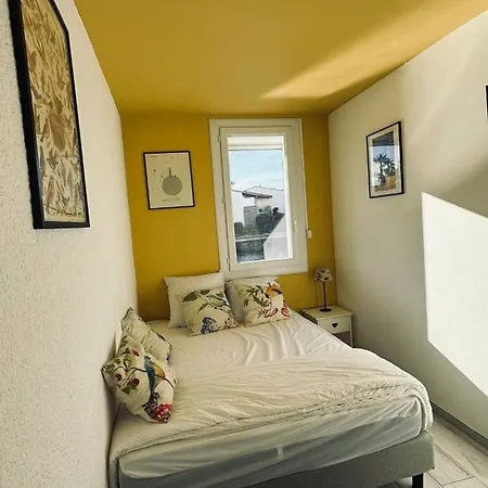 Apartament Ideal Couple & Famille,Vue Mer - Quartier Calme Parking Gratuit - Climatisation - Animaux Acceptes *