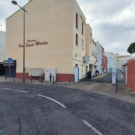 Ideal Couple & Famille,Vue Mer - Quartier Calme Parking Gratuit - Climatisation - Animaux Acceptes